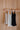 Garde-robe minimaliste femme : caracos basiques